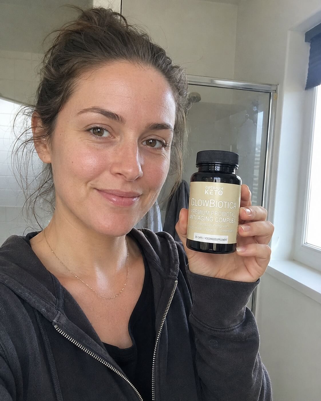 Vrouw met pot GlowBiotica