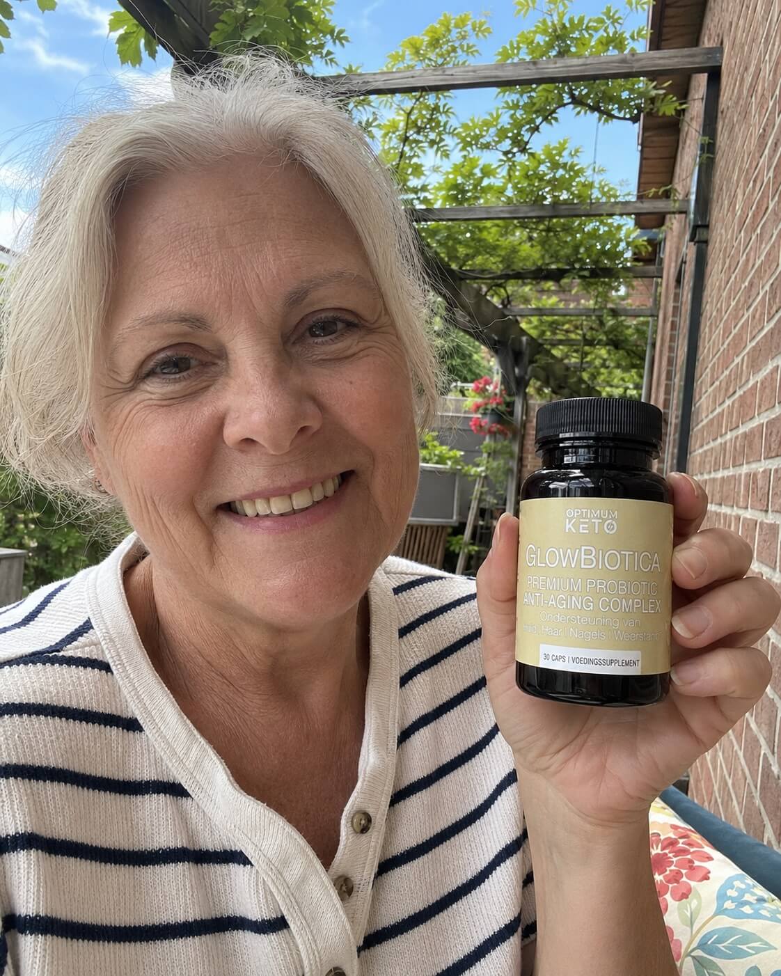 Vrouw met pot GlowBiotica